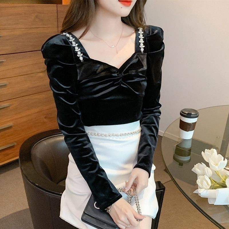 Winter Clothing Trends 2025 Women'S - Dopasowana aksamitna koszula i bluzka damska,