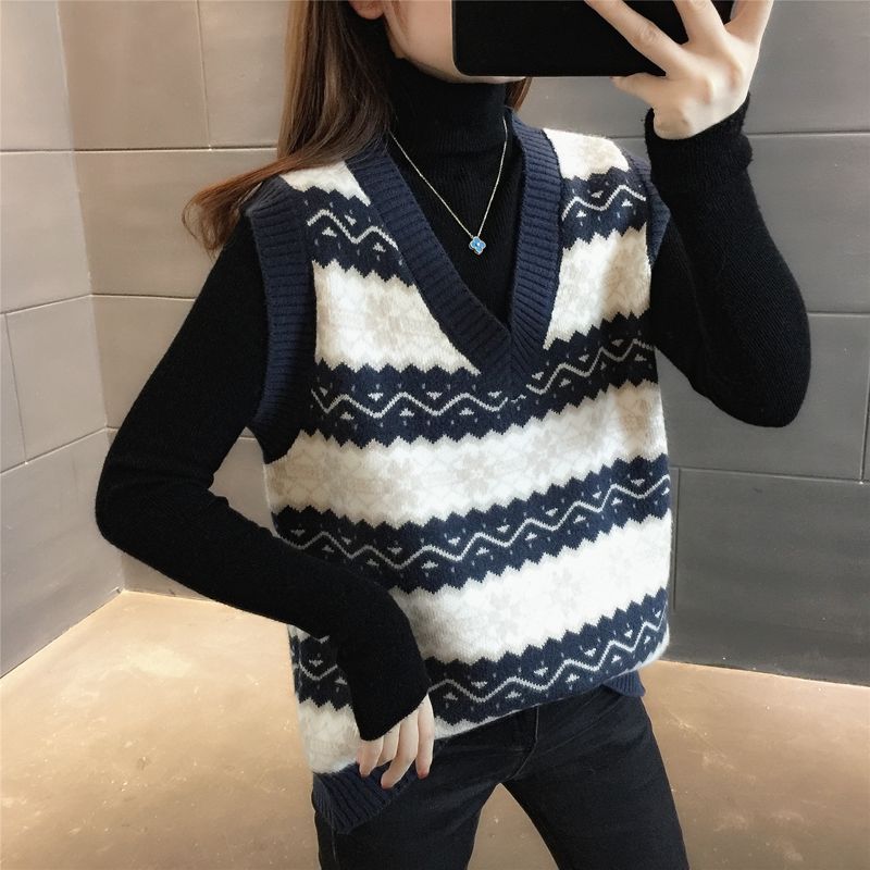Winter Clothing Trends 2025 Women'S - Damska dzianinowa kamizelka swetrowa w stylu