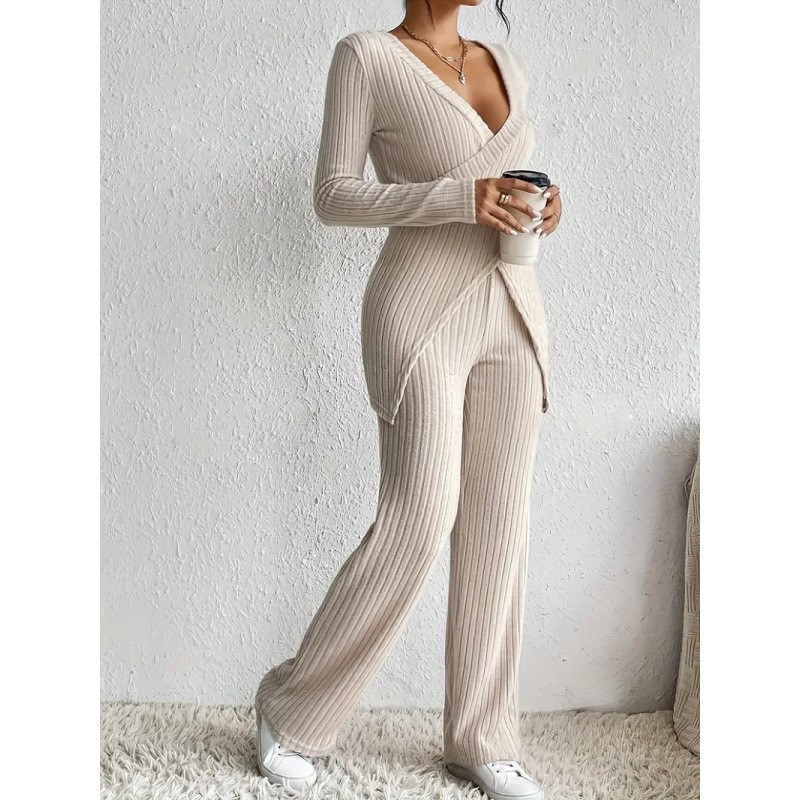 Komplet dwuczęściowy dla kobie – Winter Clothing Line recenzja i cena
